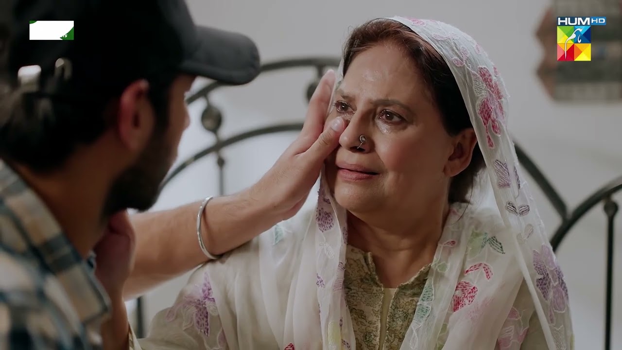 Duniya Kha Gayi Teri Maa Ko Beta..! #kinzahashmi - Leader - HUM TV