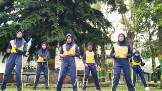 Download lagu Senam irama.Gerakan pemanasan,inti,pendinginan Kelas 10|Kelompok 2 X.Kl2 mp3