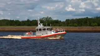 preview picture of video 'UNITED STATES COAST GUARD in Superior Channel'