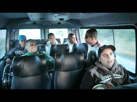 SAMBA NA VIAJEM DO GREMIO NINHO VERDE FUTSAL !!