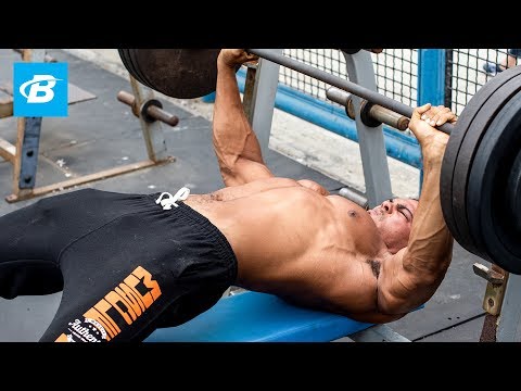6'9" ft Tall Bodybuilder Ike Catcher: Chest & Shoulder Workout