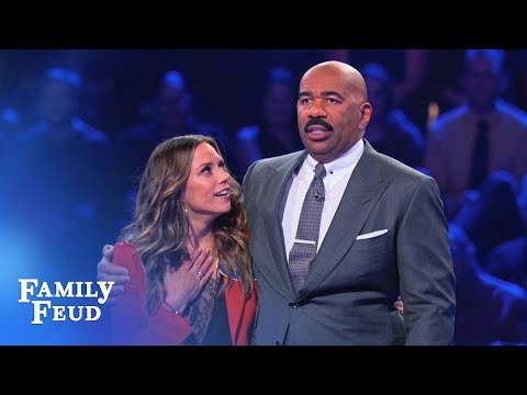 Jana Kramer's FANTASTIC Fast Money! | Celebrity Family Feud