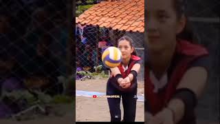 Download lagu BOMBER CEWEK MANIS 😍 KASIH JEMPOLNYA DONG#shorts #volly #storywa mp3