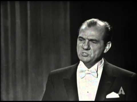 Trailer "Lawrence of Arabia" winning a Film Editing Oscar®