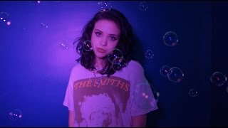 Alexa Melo | Weird Fishes/Arpeggi (Radiohead Cover Video)