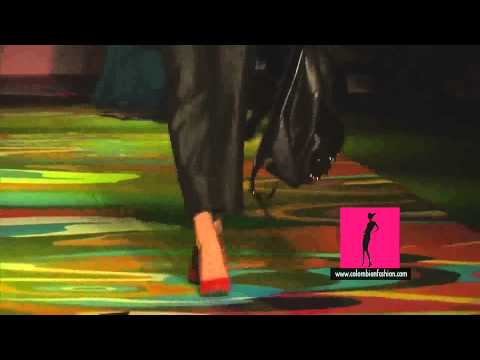 Colombia Moda 2015    Desfile Plaza Mayor 40 años  Tours by Jorge Duque