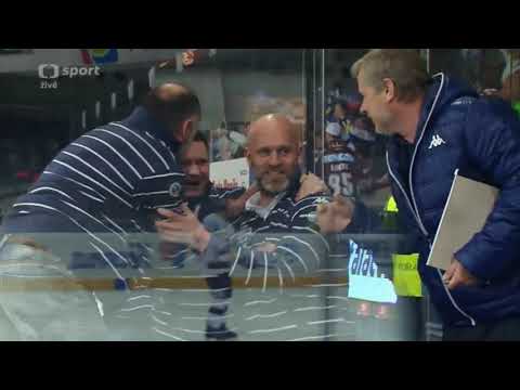 Kometa ničí nervózní Spartu v 7. zápase Play-off 2014