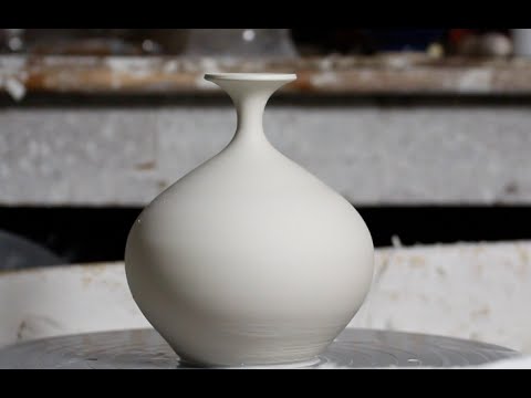 Throwing a Small Porcelain Vase with Flared Top - Matt Horne Pottery