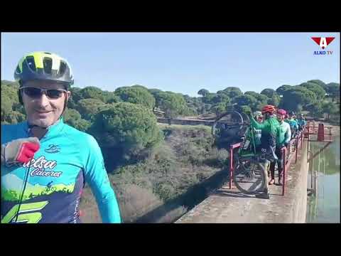 Ruta de ciclismo entre piñones