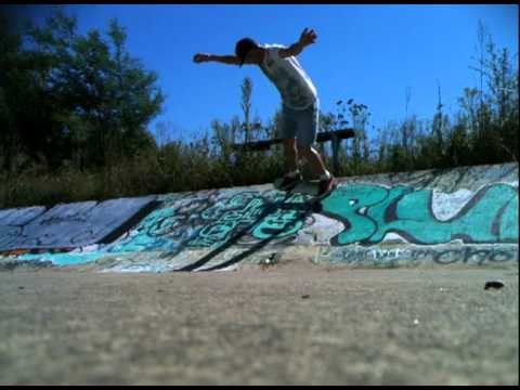 Drain Skate