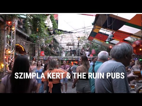 Szimpla Kert, ruin pubs & The Jewish District of Budapest