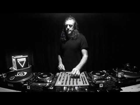 Ian Muzzy - Live At Fanzine School (12/09/20)