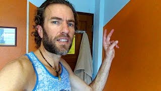 Thailand Travel: My awesome $7 hotel room in Chiang Mai
