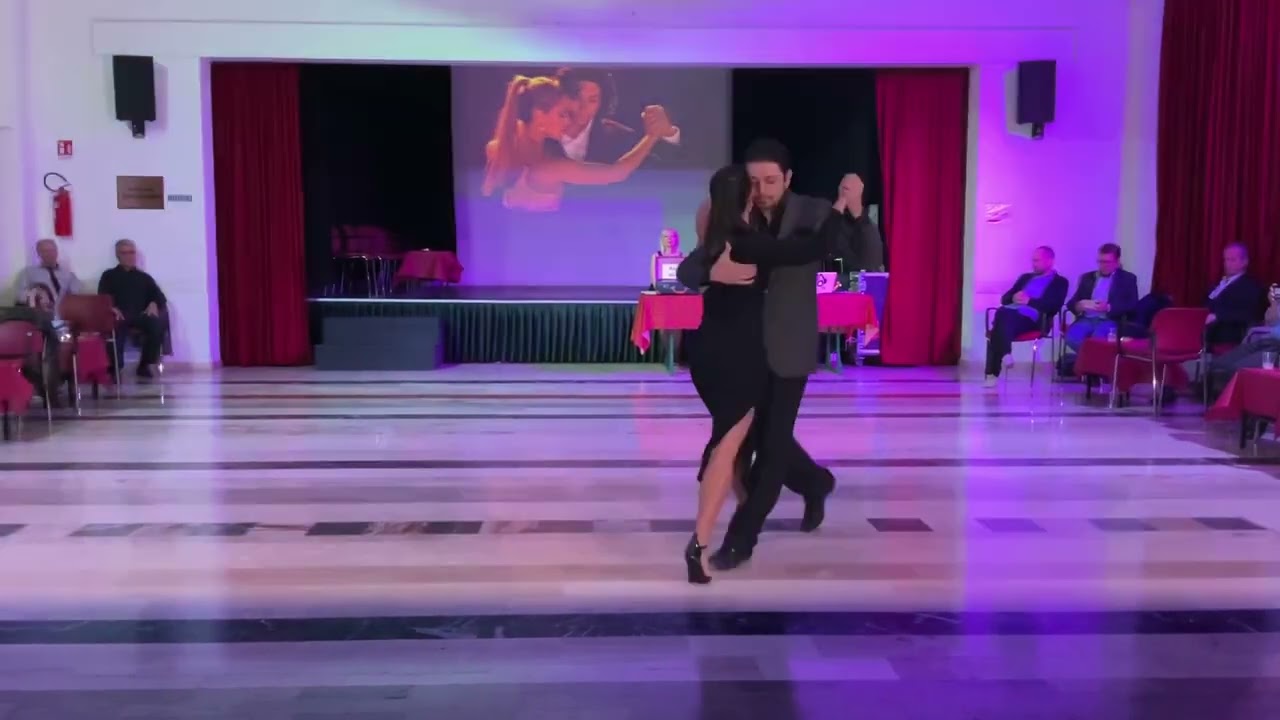 Video thumbnail for Federico Naveira e Sabrina Masso: 'Una canción' - Goyeneche  Troilo - Cesena, 6 maggio '23