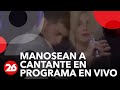 Canal 26 -Escándalo En Televisión Italiana: Manosean A Cantante En Programa En Vivo