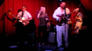 Alice Russell LIVE  "Living the Life of a Dreamer/Munkaroo"