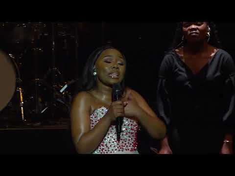 Nontokozo Mkhize - Esandleni (Live) (Official Visualizer)