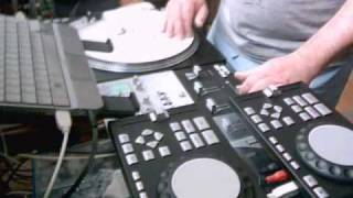 DJ T.P. - freestyle scratching - let the funk flow