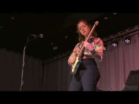 Erin Coburn 2022 11 16 Maitland, Florida - Fredster's - 5 Cam 4K