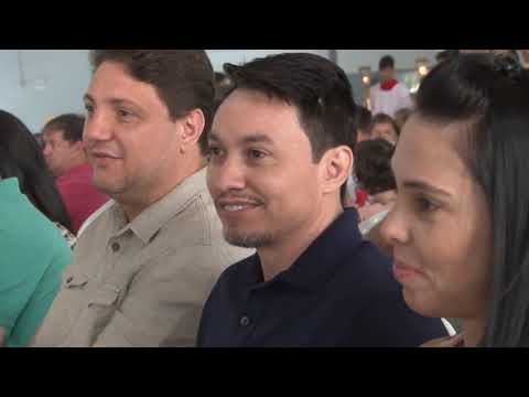 Cerca de 400 jovens foram crismados no fim de semana