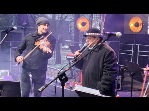 Abp Ryś kolęduje na Orszaku Trzech Króli | Łódź 2022