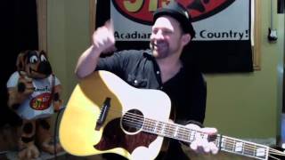 Kristian Bush Performs Acoustic 'Trailer Hitch'