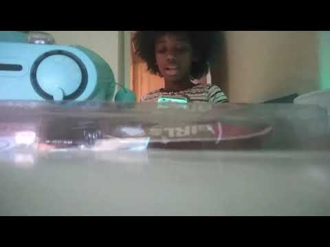 Broken iPhone prank on grandma (epic faile)