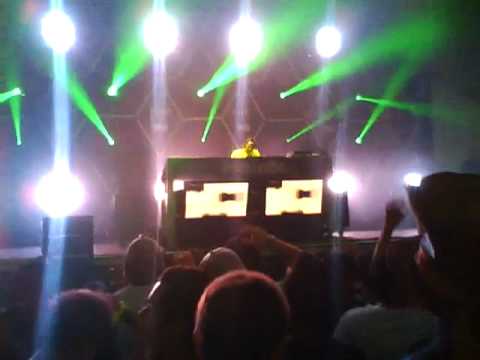 Wippenberg @ Beyond Wonderland 2010 - Home (Wippenberg Remix)