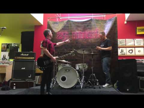 Abstürzende Brieftauben - 26.09.2016 (4k)