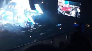 Pieno di stronzi J-Ax e Fedez Pesaro 22/04/17