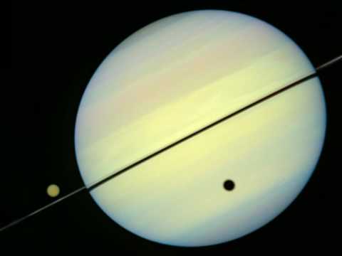 Saturn and Rings Tipped Edge-on Toward Earth (1995.08.06)