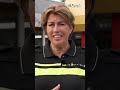 Een snackbarmedewerker is nietsvermoedend aan het opruimen, totdat een man binnenkomt | RTV Oost