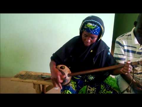 Salamatu Mai Gurmi [Female Hausa Gurmi Player]