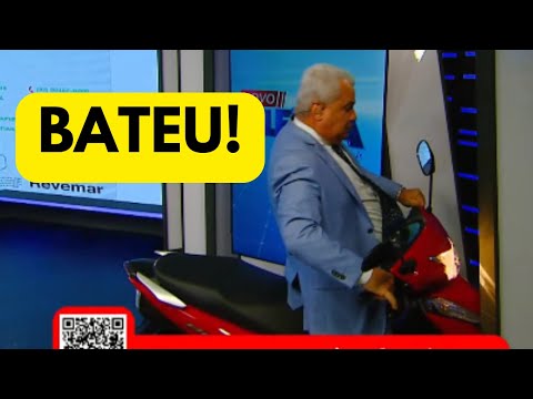 Sikêra Jr. crashed his motorcycle and destroyed a studio live on air!