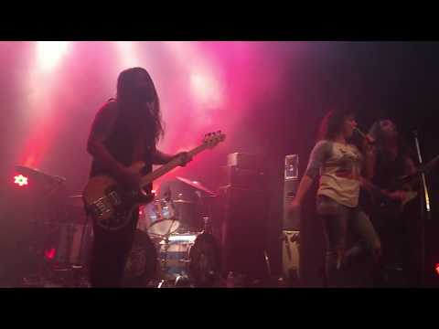 Black Wizard - Riff Raff live(AC/DC Cover) W/Colleen Rennison on Vocals