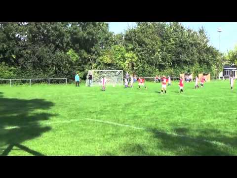04-10-2014 ; SVD Volharding E2 - VV Wemeldinge E3, tweede helft
