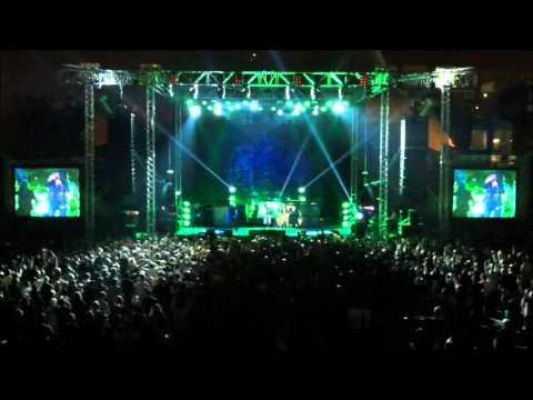 SLASH feat. ALICE COOPER.-School's Out -with the Conspirators-Dubai UAE