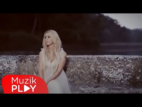 Niran Ünsal - Hangimiz Sevmedik (Official Video)