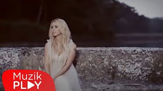 Niran Ünsal - Hangimiz Sevmedik (Official Video)