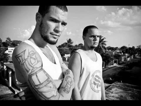 Mano armada 2010 - atentado (con el aldeano).