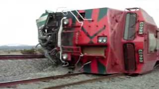 preview picture of video 'FXE Ferromex train derailment - descarrilamiento accidente'