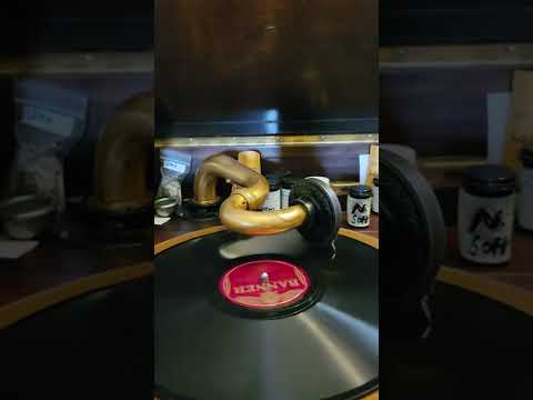 Isle of Capri - Smith Ballew & his Orchestra Banner Records #33273 1934