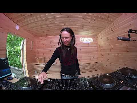 Bella Sarris | SAUNA RADIO September 20, 2025