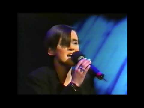 Eurosong 2001 🇮🇪 07. Emma Reynolds - The Innocent Days (Ireland Eurovision NF 2001)