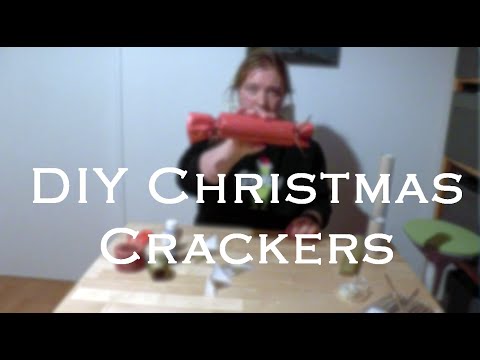 Christmas Crackers | A (relatively) Old British Christmas Tradition