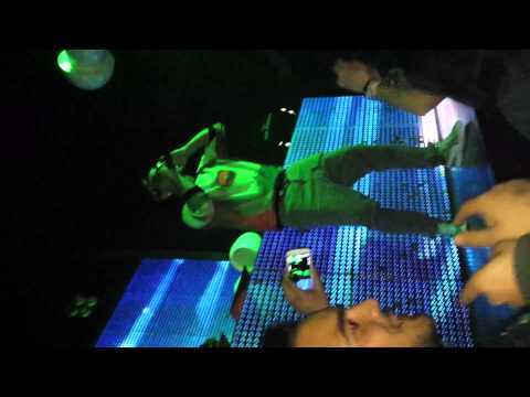 Two fingerz  "la cassa dritta" live