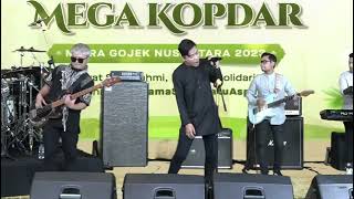 Download lagu ST12   KEPINGAN HATI (MEGA KOPDAR - MITRA GOJEK NUSANTARA 2023) mp3