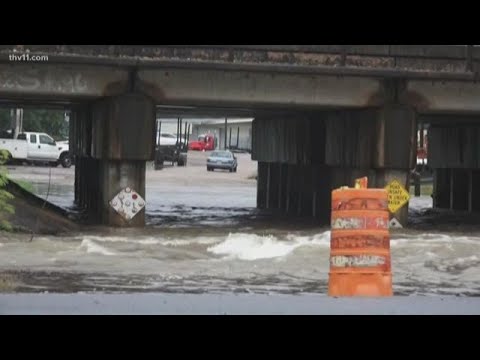 Creeks overflow, flood businesses in small Arkansas town