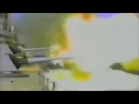 Iowa class battleship FIRING ALL THE GUNS!