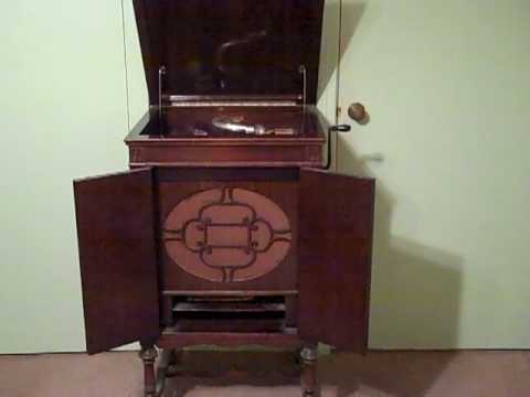 Ray Miller Yep 'long About June Roaring 20's.MP4